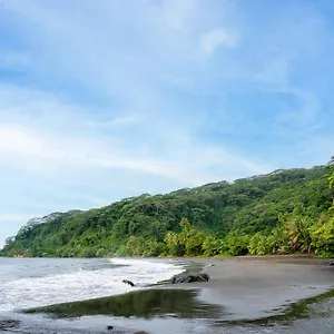  Hébergement de vacances Le Rocher De